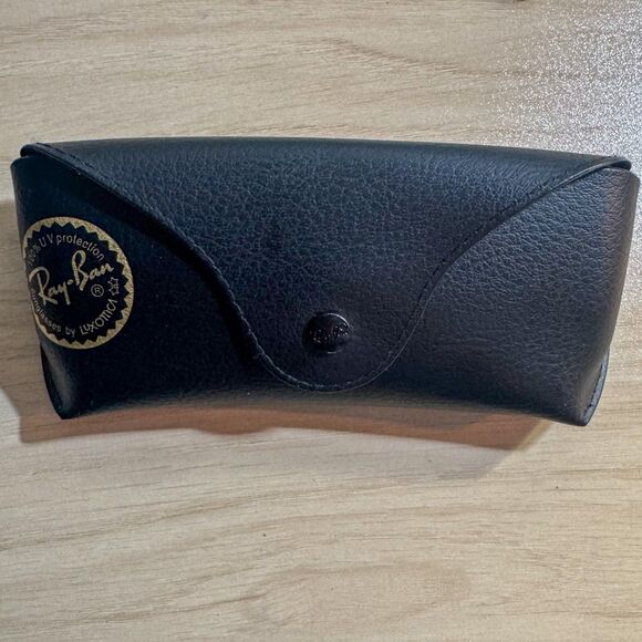 Ray-Ban Sunglasses Case Bundle - Picture 1 of 5